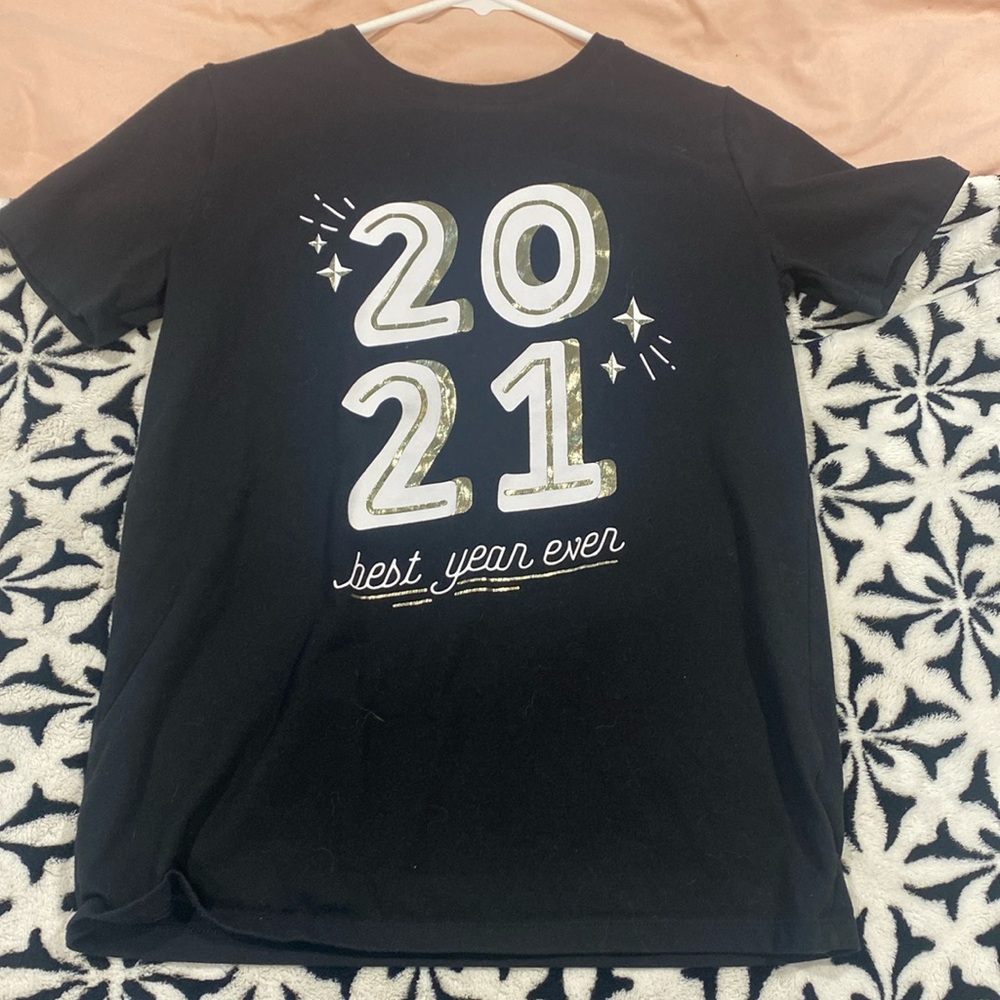 Black short sleeve tees